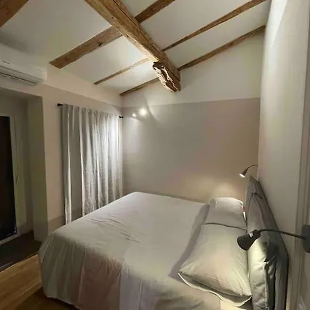 Romantic Attic With Panoramic View ボローニャ