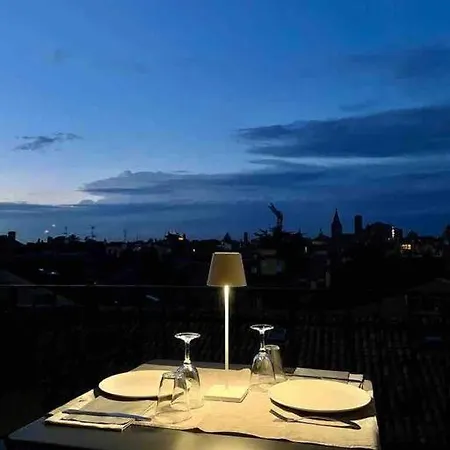 Romantic Attic With Panoramic View アパート *