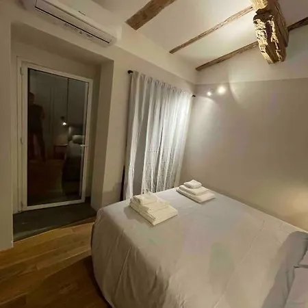 Romantic Attic With Panoramic View アパート *